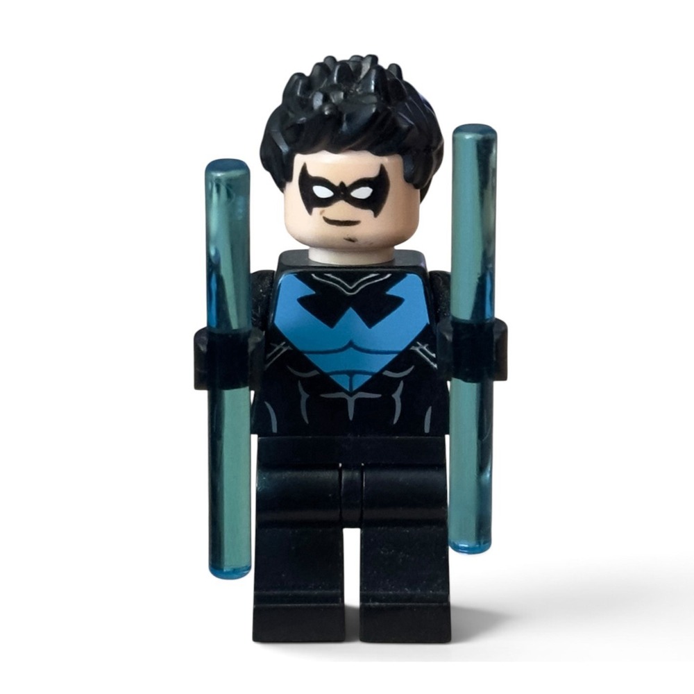 Lego Nightwing 30606 Blue Chest Symbol Batman II Super Heroes Minifigure